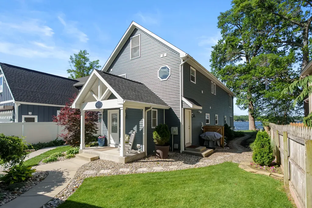 2136 Ames Drive Portage City MI 49002