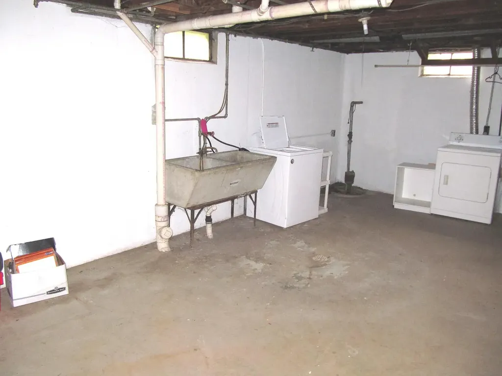 1021 Avondale Circle Kalamazoo Charter Township MI 49048