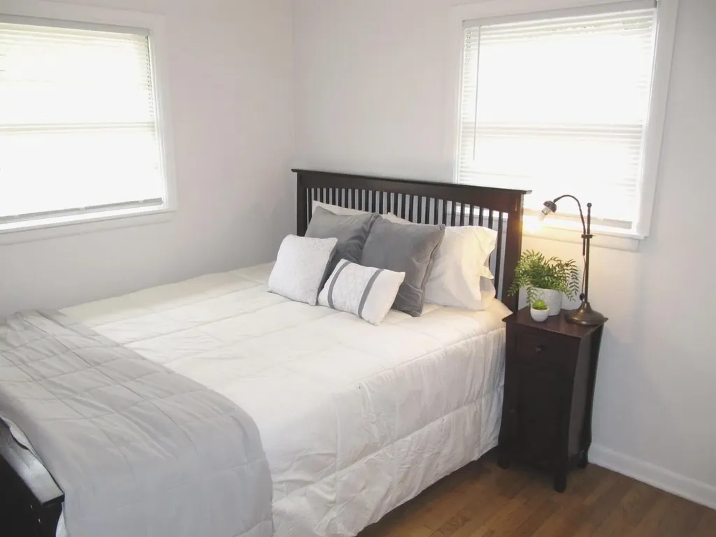 1021 Avondale Circle Kalamazoo Charter Township MI 49048