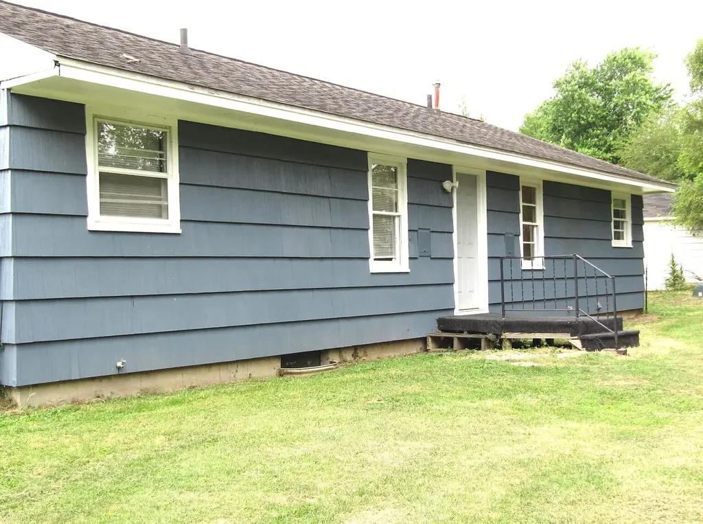 1021 Avondale Circle Kalamazoo Charter Township MI 49048