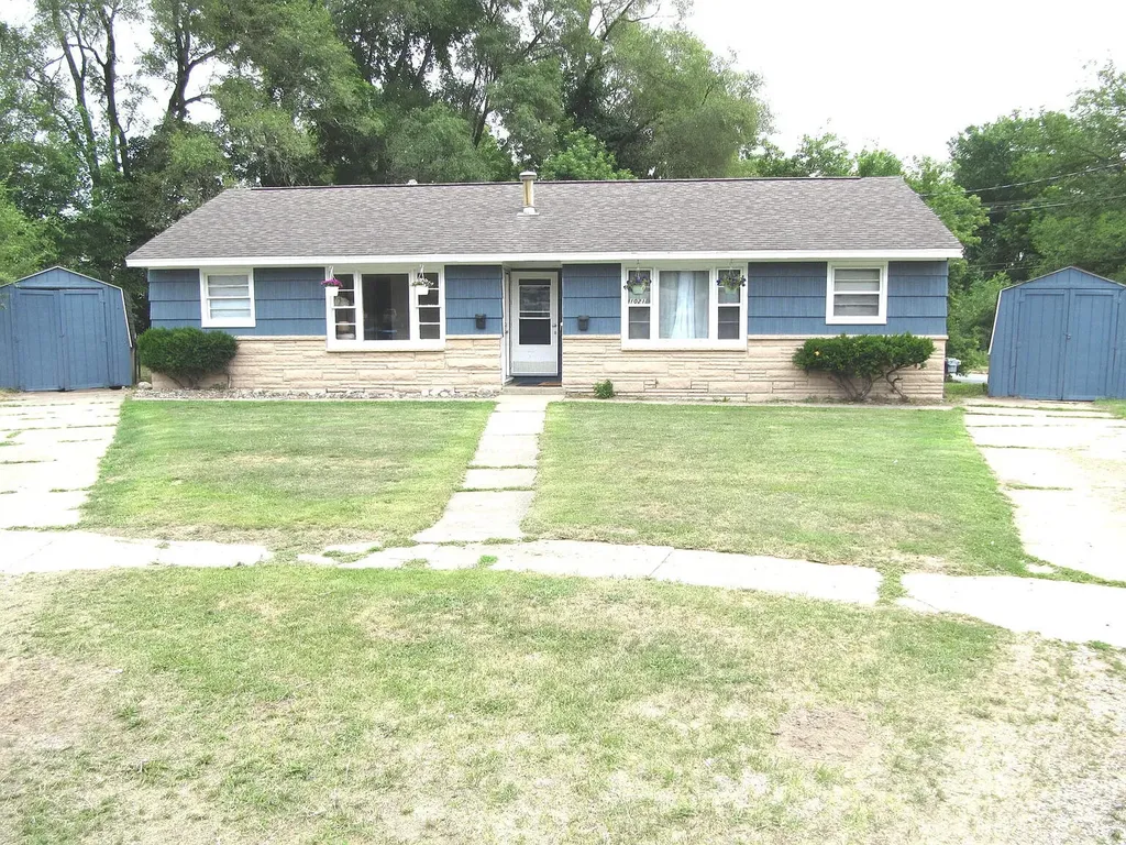 1021 Avondale Circle Kalamazoo Charter Township MI 49048