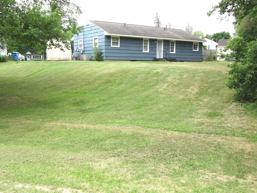 1021 Avondale Circle Kalamazoo Charter Township MI 49048