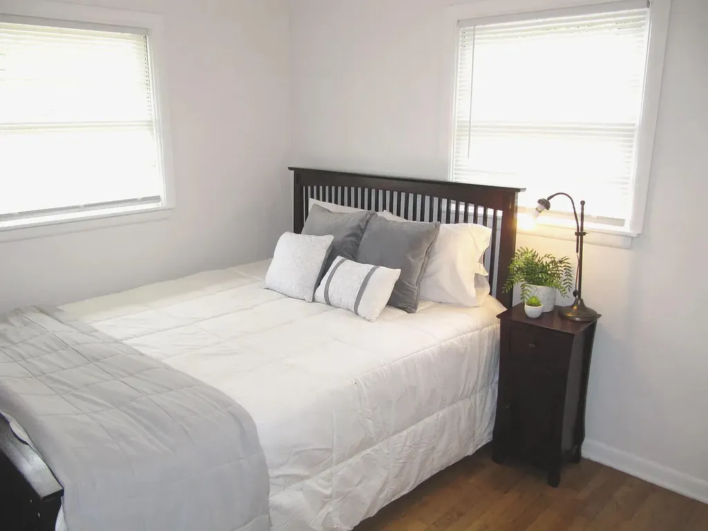 1021 Avondale Circle Kalamazoo Charter Township MI 49048