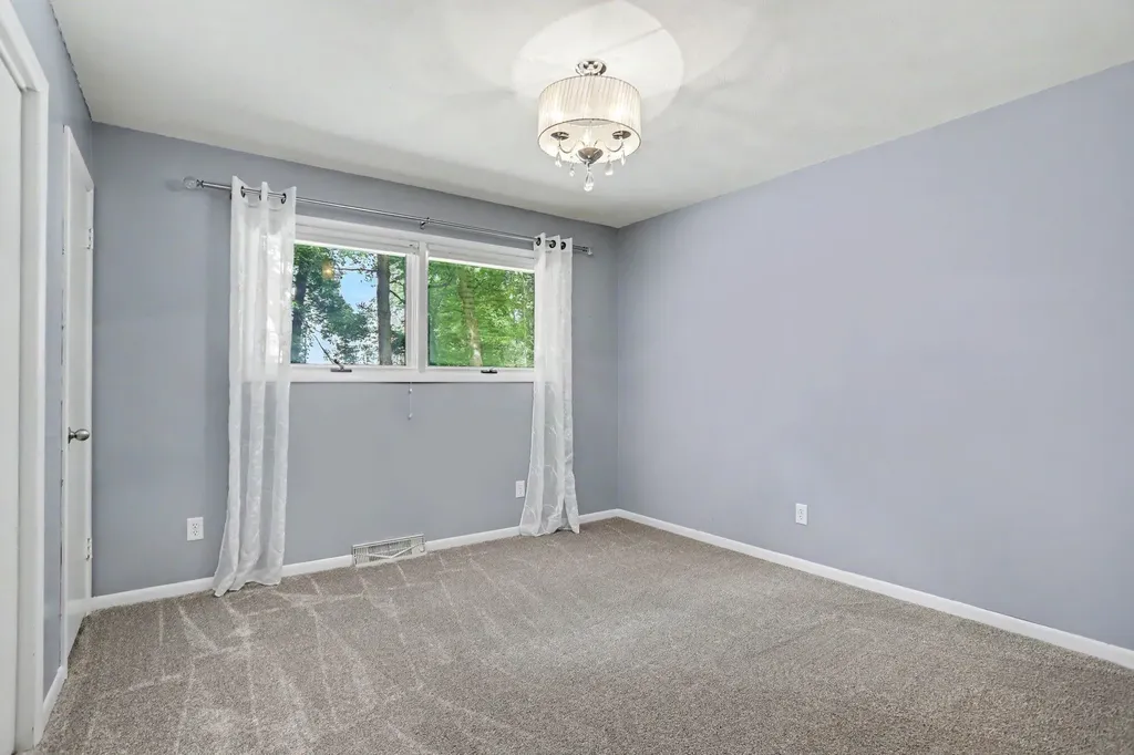 6028 Manorwood Drive Oshtemo Charter Township MI 49009