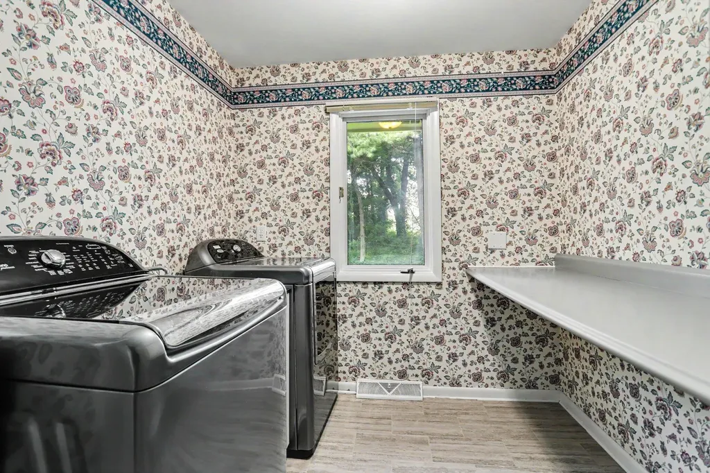 6028 Manorwood Drive Oshtemo Charter Township MI 49009