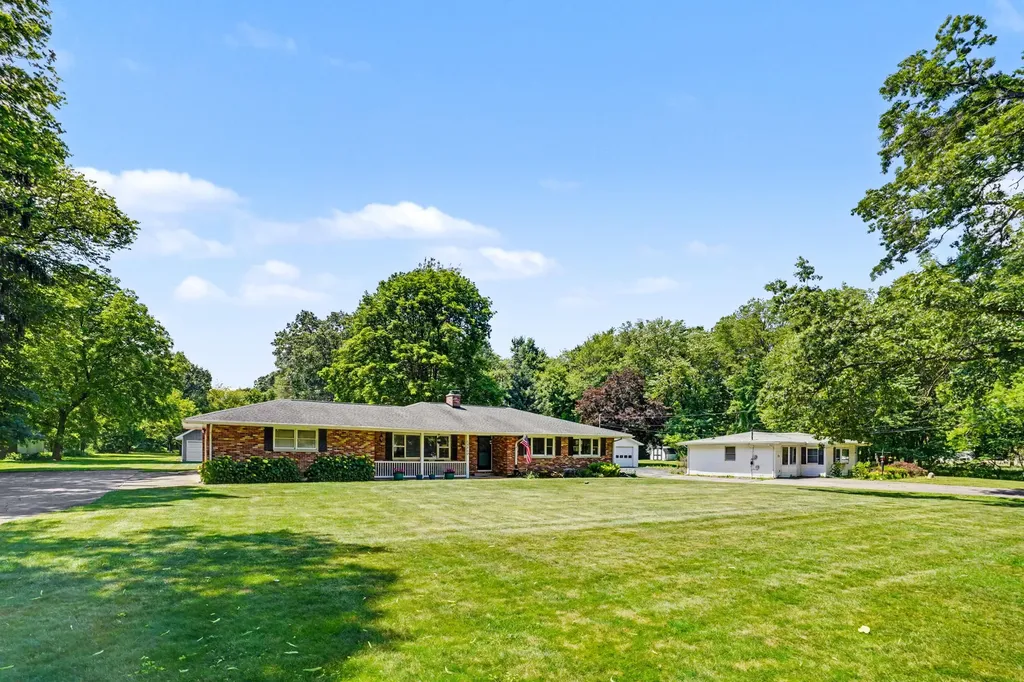 12869 Minges Road S Battle Creek City MI 49015