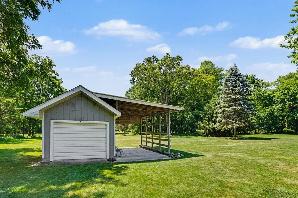 12869 Minges Road S Battle Creek City MI 49015