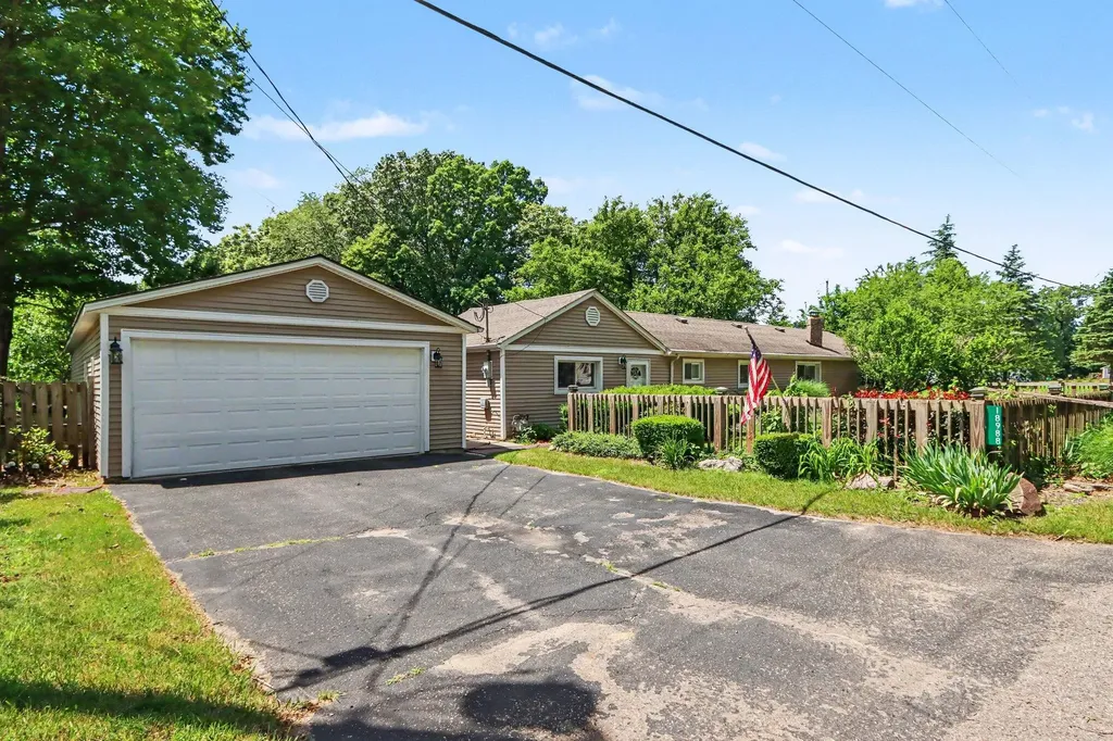 18988 32nd Street Pine Grove Township MI 49055