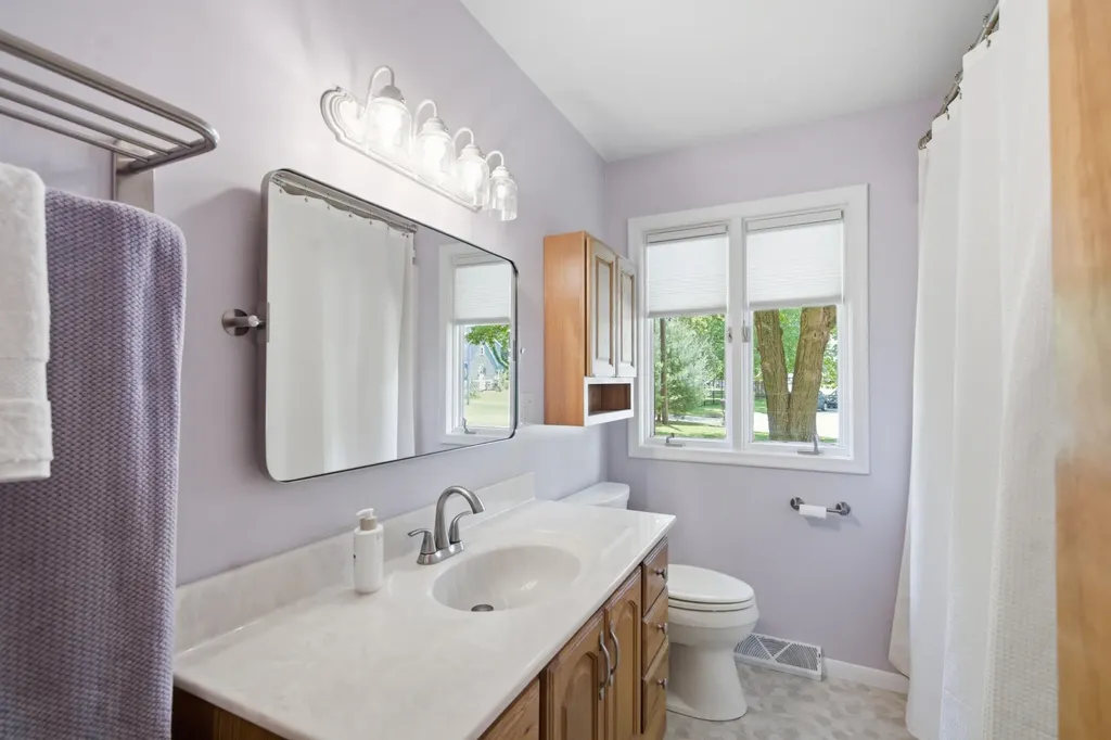 2121 Lakewood Drive Kalamazoo Charter Township MI 49001