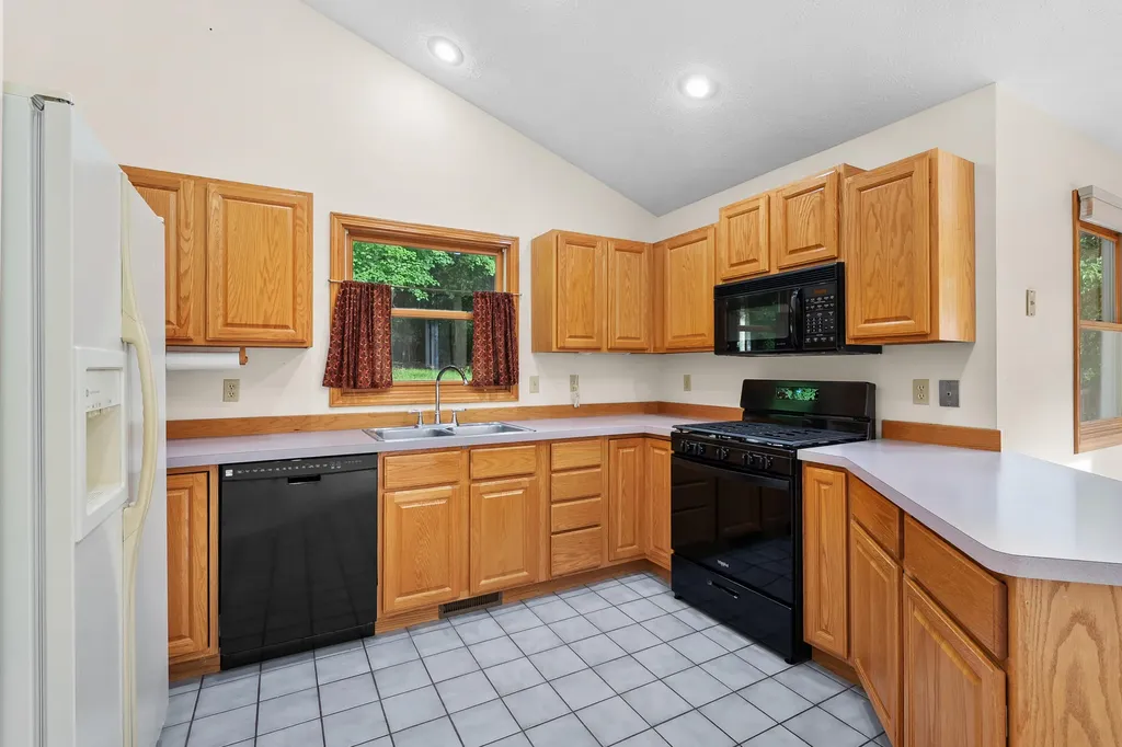 9433 E H Avenue Comstock Charter Township MI 49048