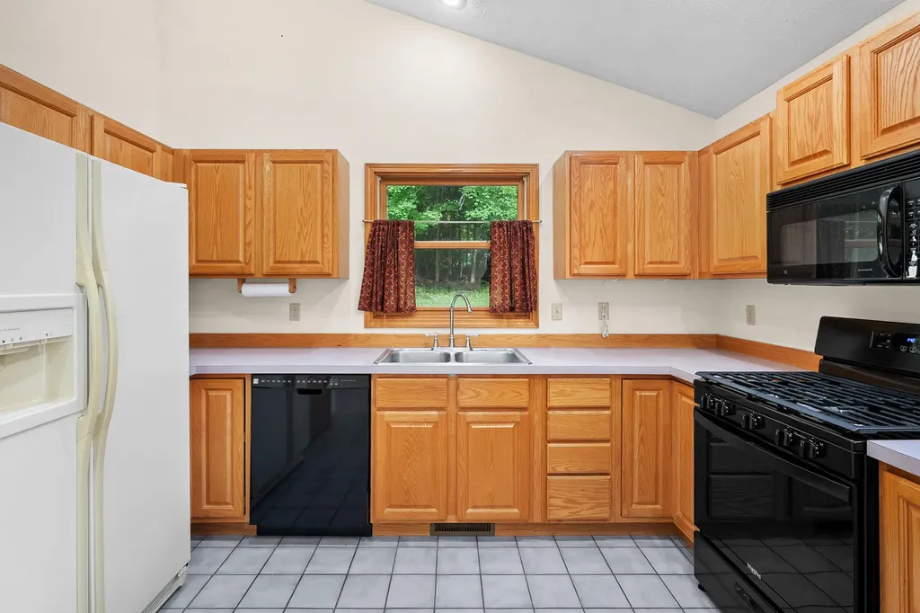 9433 E H Avenue Comstock Charter Township MI 49048