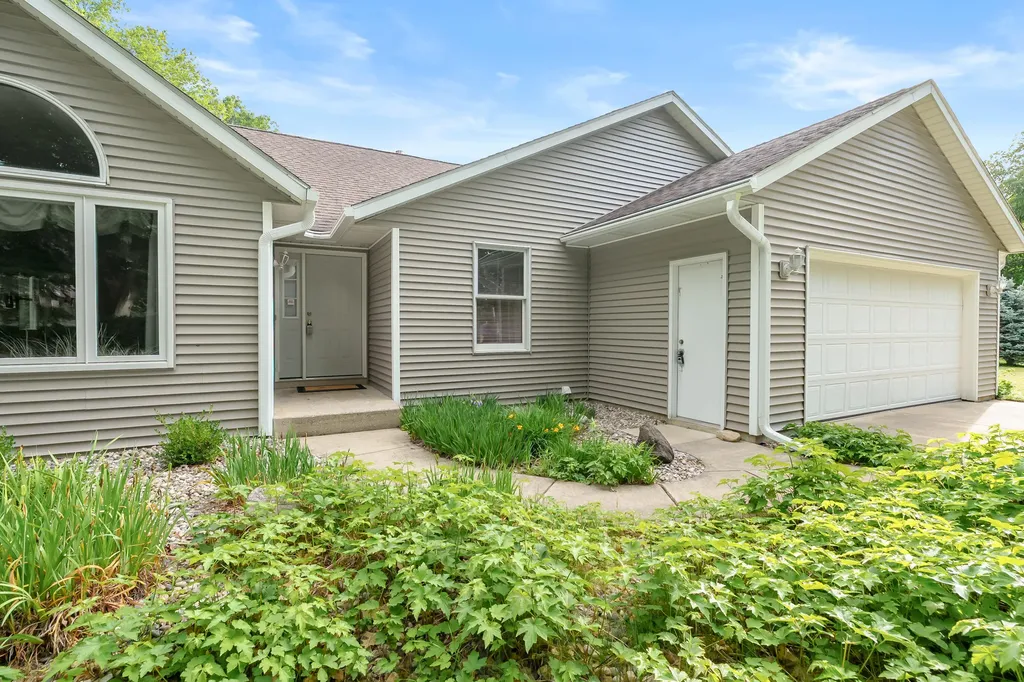 9433 E H Avenue Comstock Charter Township MI 49048
