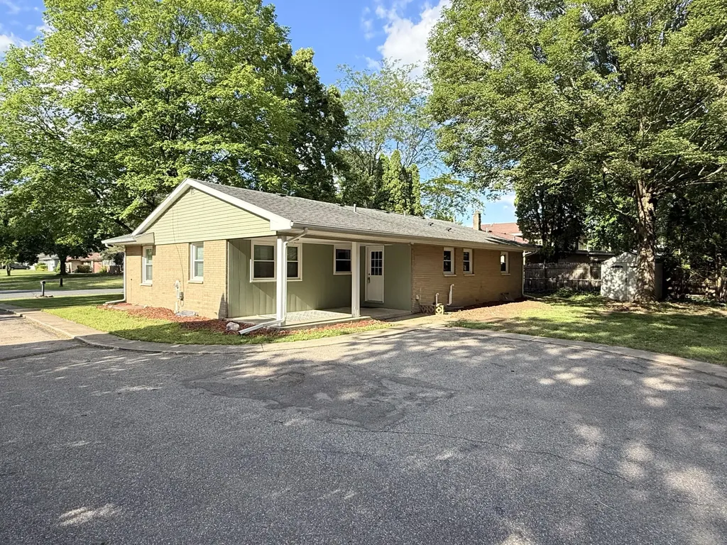 3918 Andora Avenue Kalamazoo Charter Township MI 49006