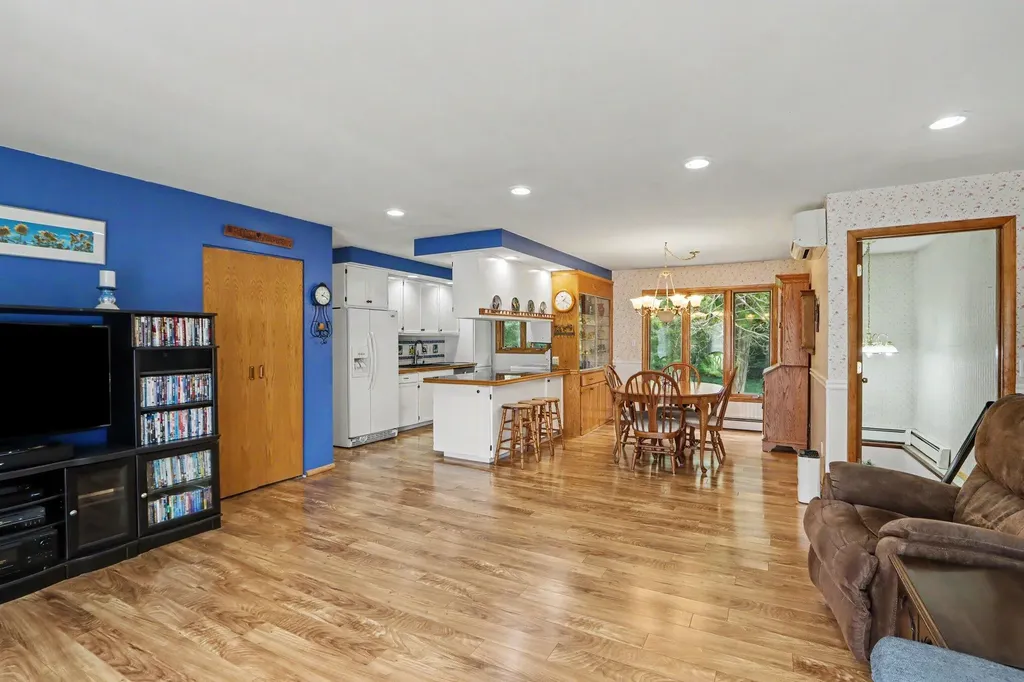 9946 Handel Street Portage City MI 49024