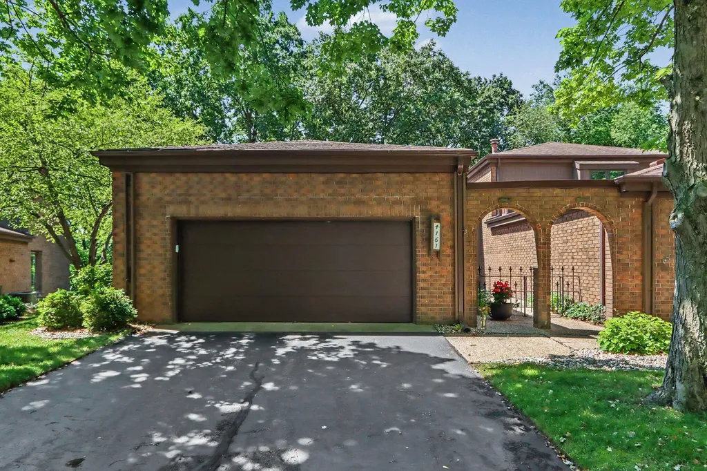 4161 Lake Terrace Drive Kalamazoo City MI 49008