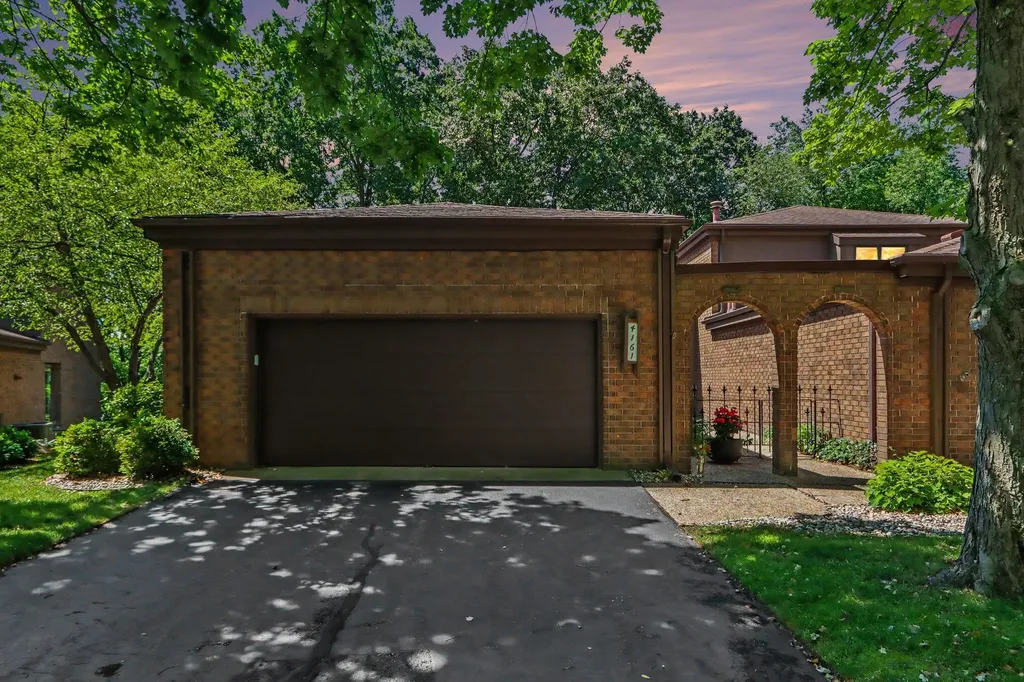 4161 Lake Terrace Drive Kalamazoo City MI 49008