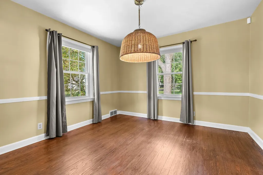 1307 Lakeway Avenue Kalamazoo City MI 49001