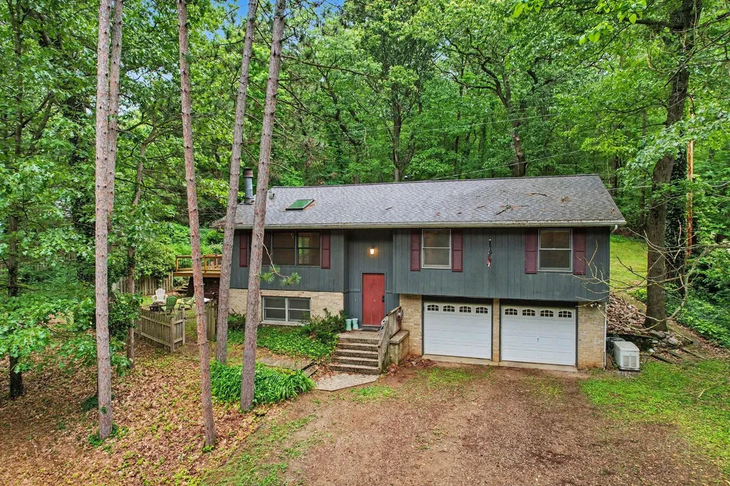 6686 N Sprinkle Road Richland Township MI 49004