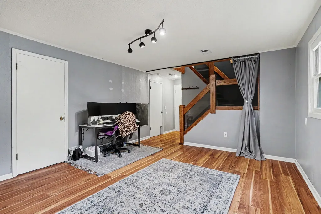 6686 N Sprinkle Road Richland Township MI 49004