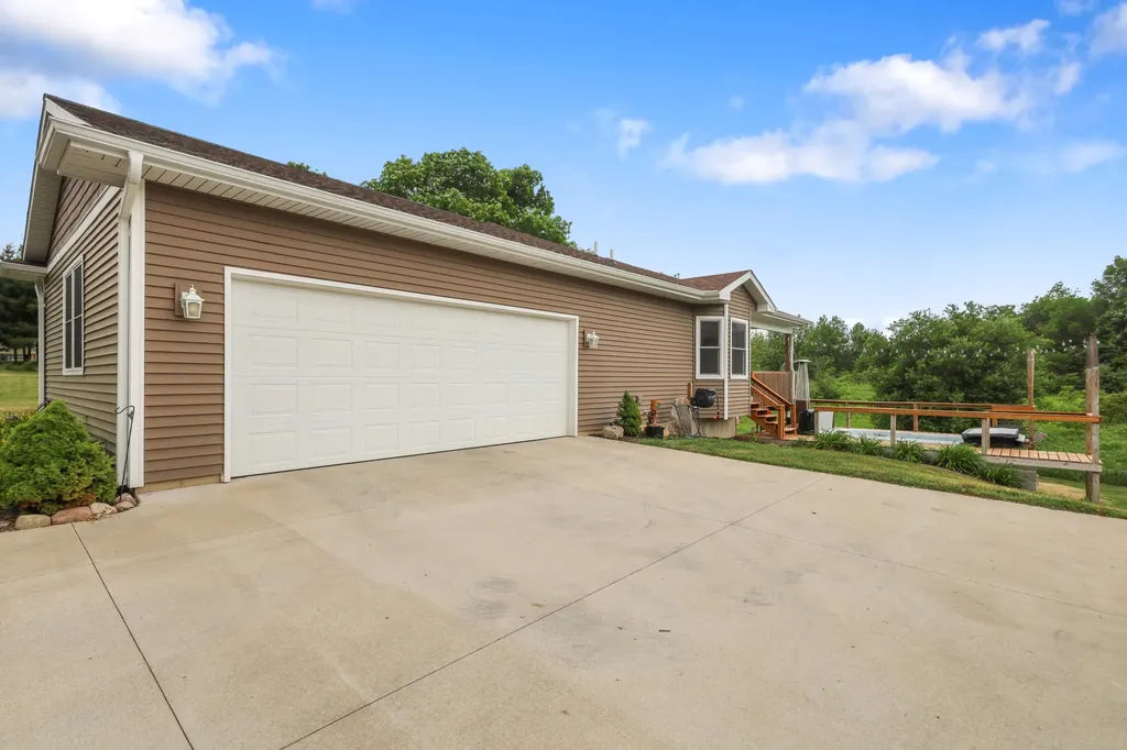 10426 Dutch Settlement Road Flowerfield Township MI 49067