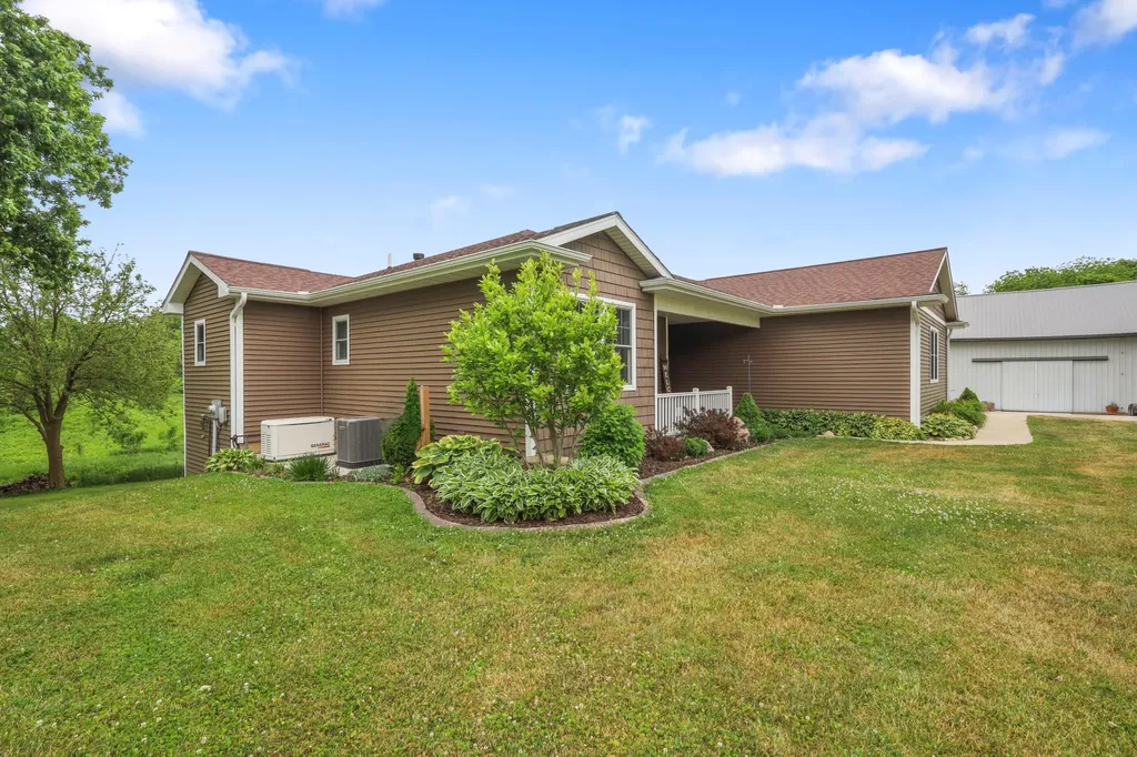 10426 Dutch Settlement Road Flowerfield Township MI 49067