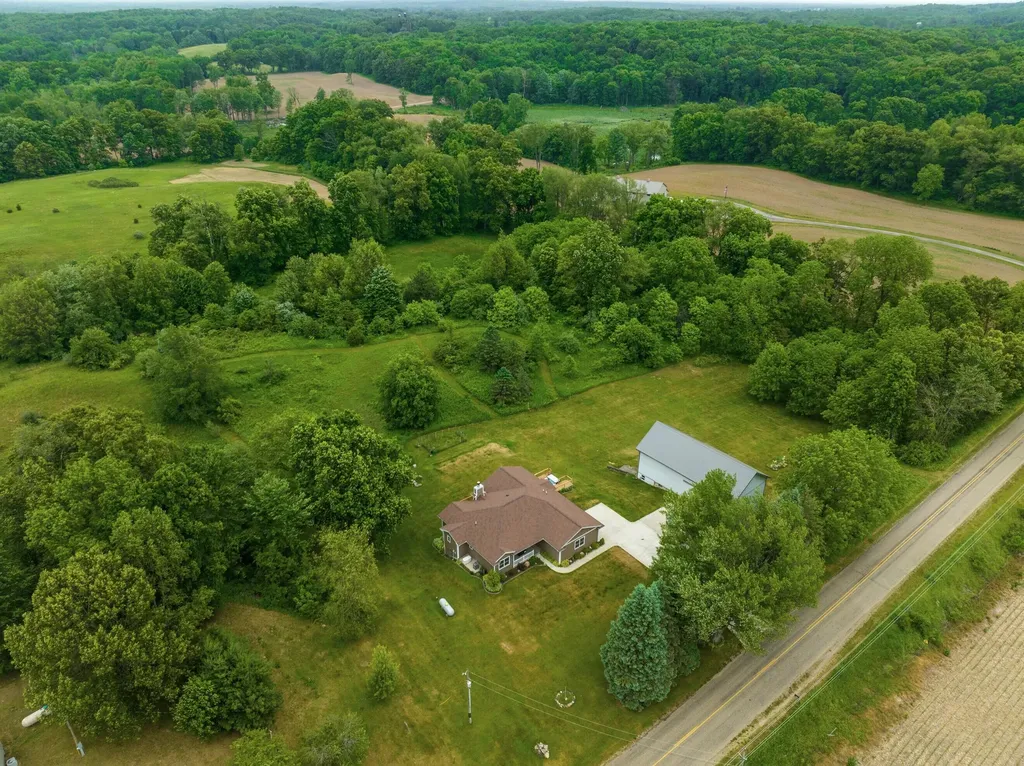10426 Dutch Settlement Road Flowerfield Township MI 49067
