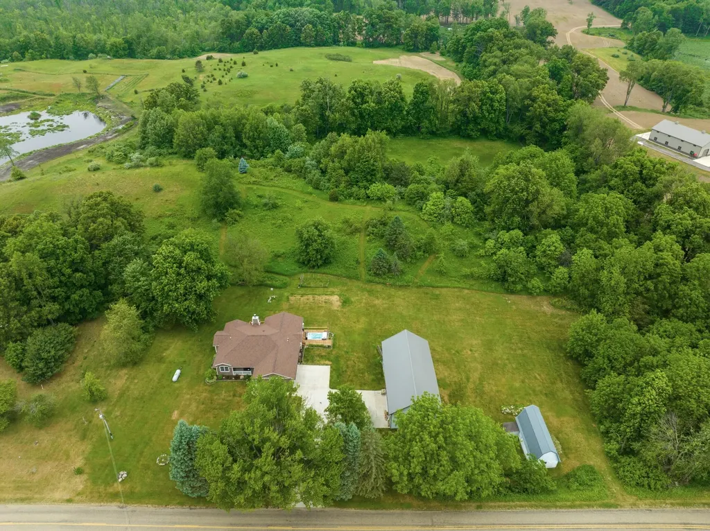 10426 Dutch Settlement Road Flowerfield Township MI 49067