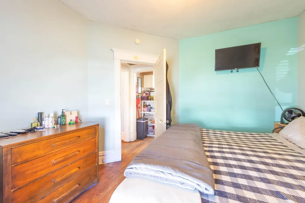 1123 Egleston Avenue Kalamazoo City MI 49001