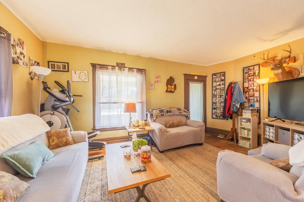 1123 Egleston Avenue Kalamazoo City MI 49001