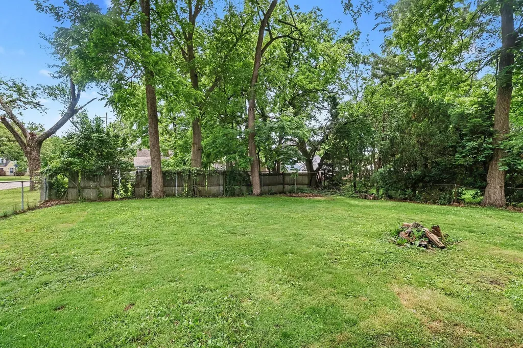 2034 Royce Avenue Kalamazoo City MI 49001