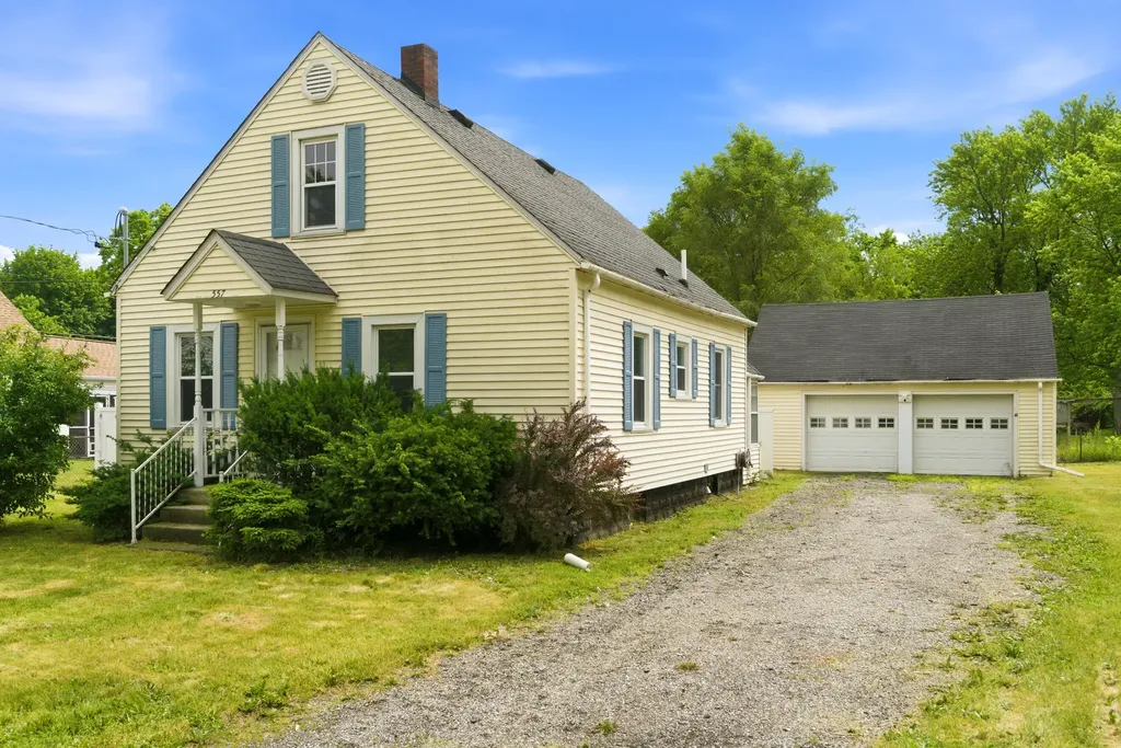 557 Ferris Street Comstock Charter Township MI 49048