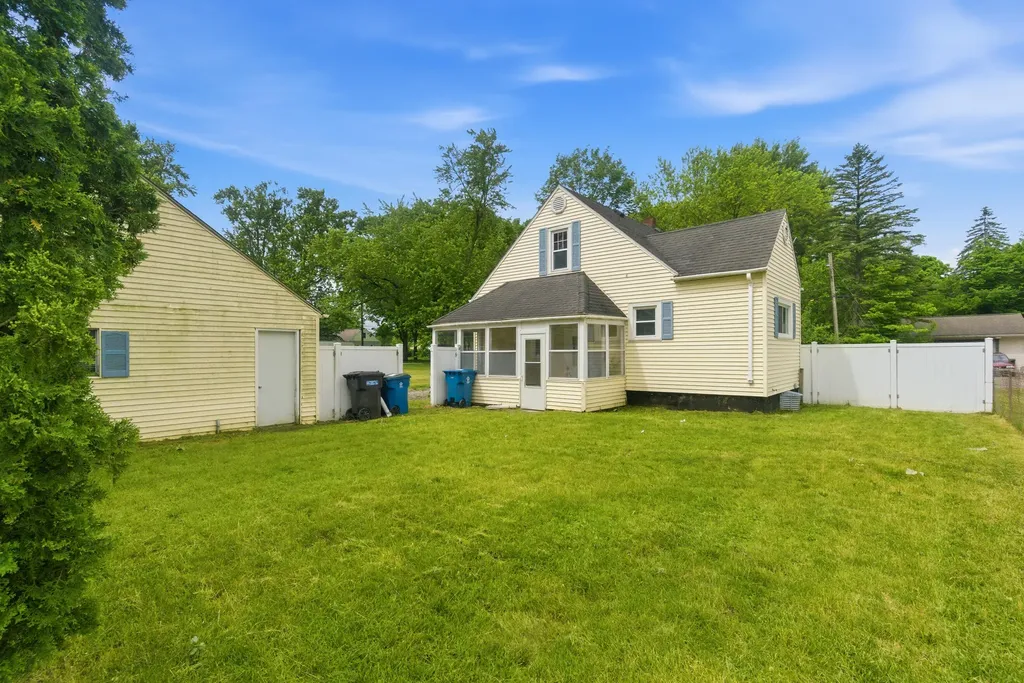 557 Ferris Street Comstock Charter Township MI 49048