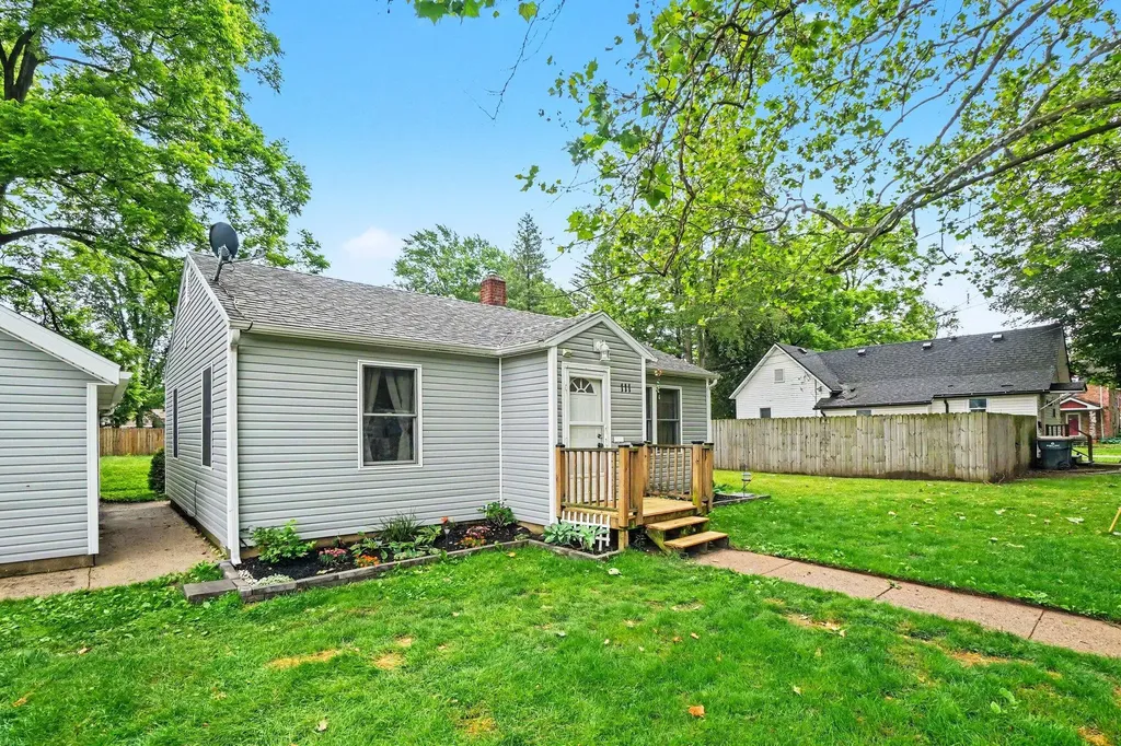 111 Oliver Street Bangor City MI 49013