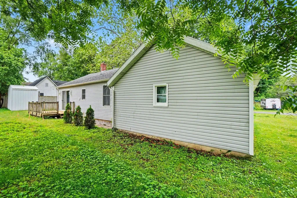 111 Oliver Street Bangor City MI 49013