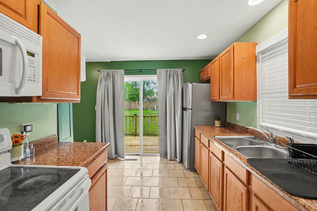 111 Oliver Street Bangor City MI 49013