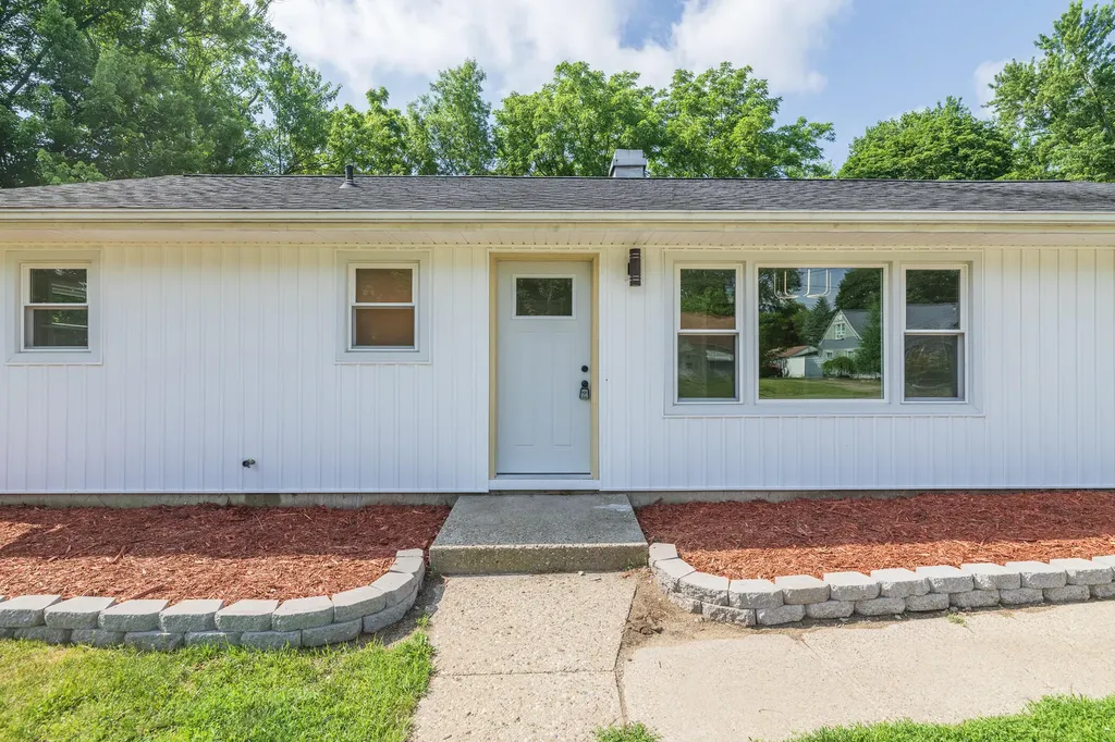 2222 Southern Avenue Kalamazoo City MI 49001