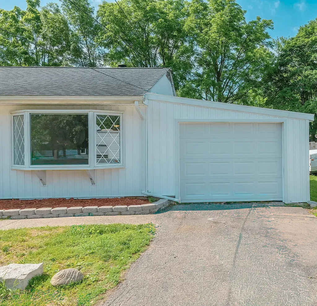 2222 Southern Avenue Kalamazoo City MI 49001