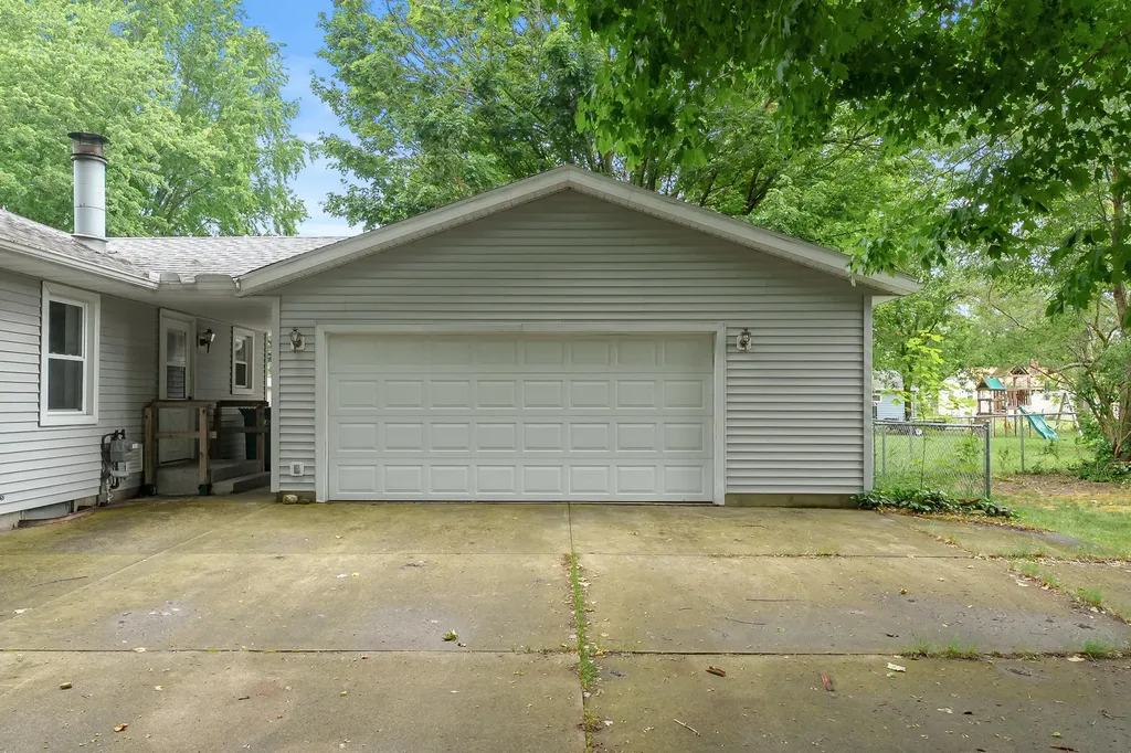 2304 Holly Avenue Portage City MI 49024