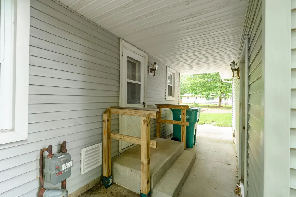 2304 Holly Avenue Portage City MI 49024