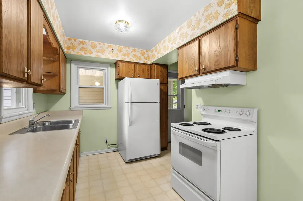 2304 Holly Avenue Portage City MI 49024