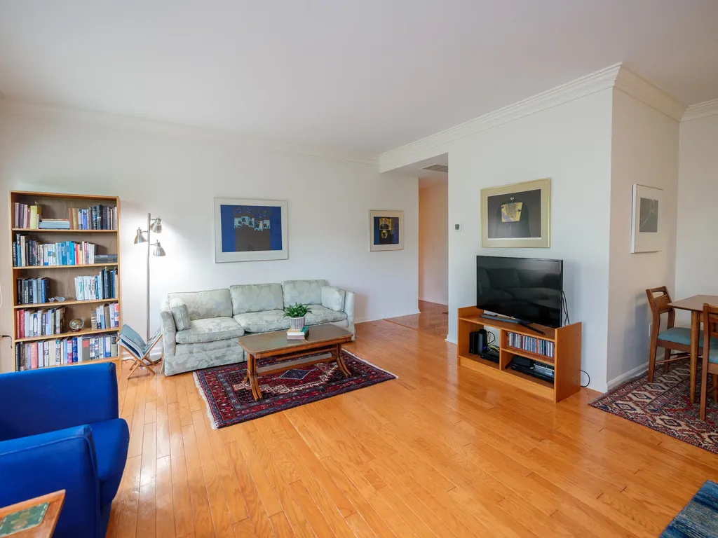 4040 Greenleaf Circle Kalamazoo City MI 49008