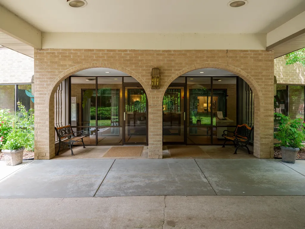4040 Greenleaf Circle Kalamazoo City MI 49008