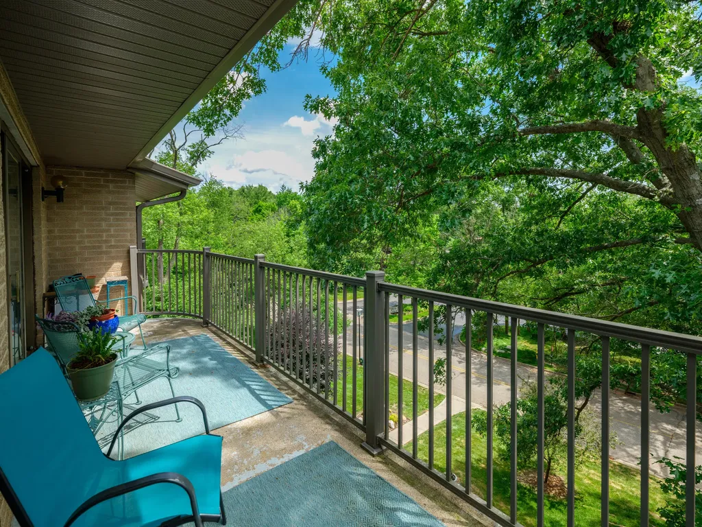 4040 Greenleaf Circle Kalamazoo City MI 49008