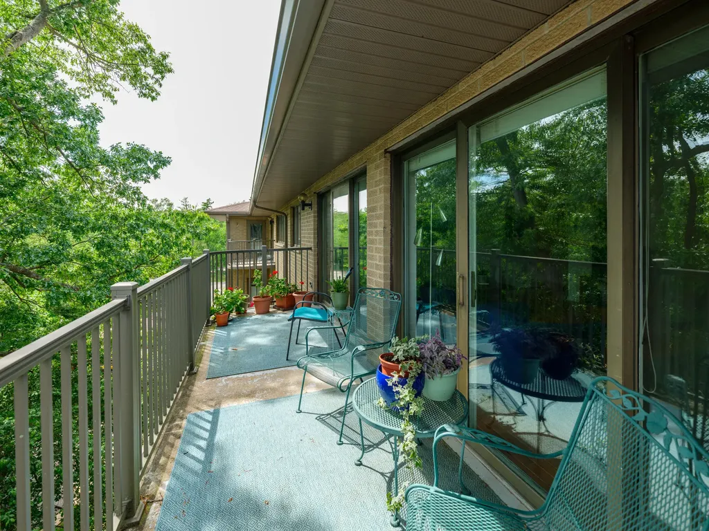 4040 Greenleaf Circle Kalamazoo City MI 49008