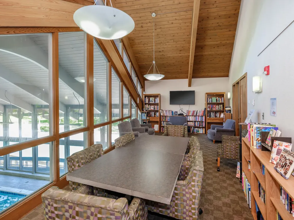 4040 Greenleaf Circle Kalamazoo City MI 49008