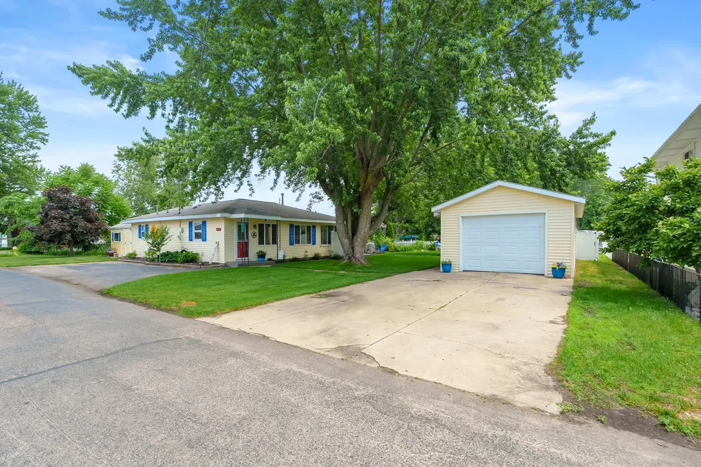 4135 W Joy Road Orangeville Township MI 49344