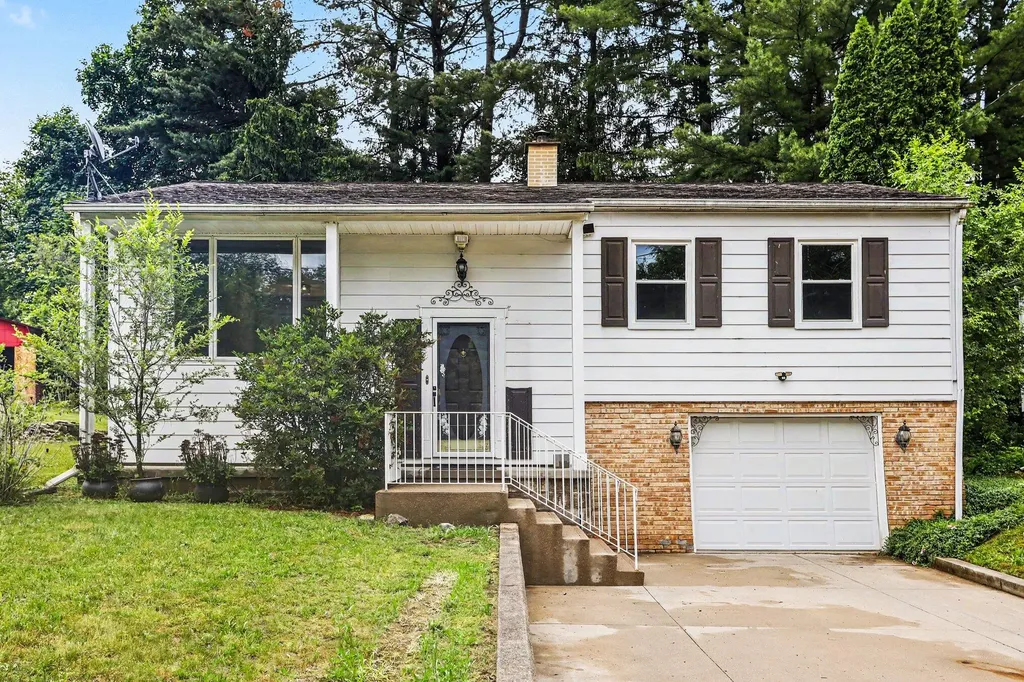 270 Viking Drive Pennfield Charter Township MI 49017