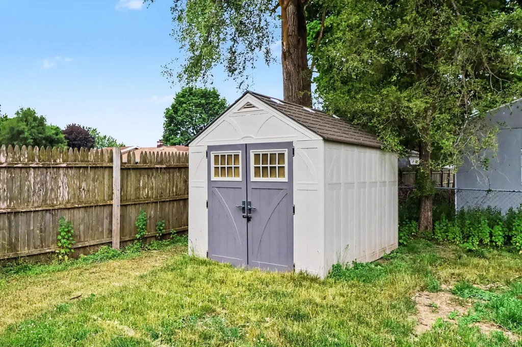 8478 E Michigan Avenue Comstock Charter Township MI 49053