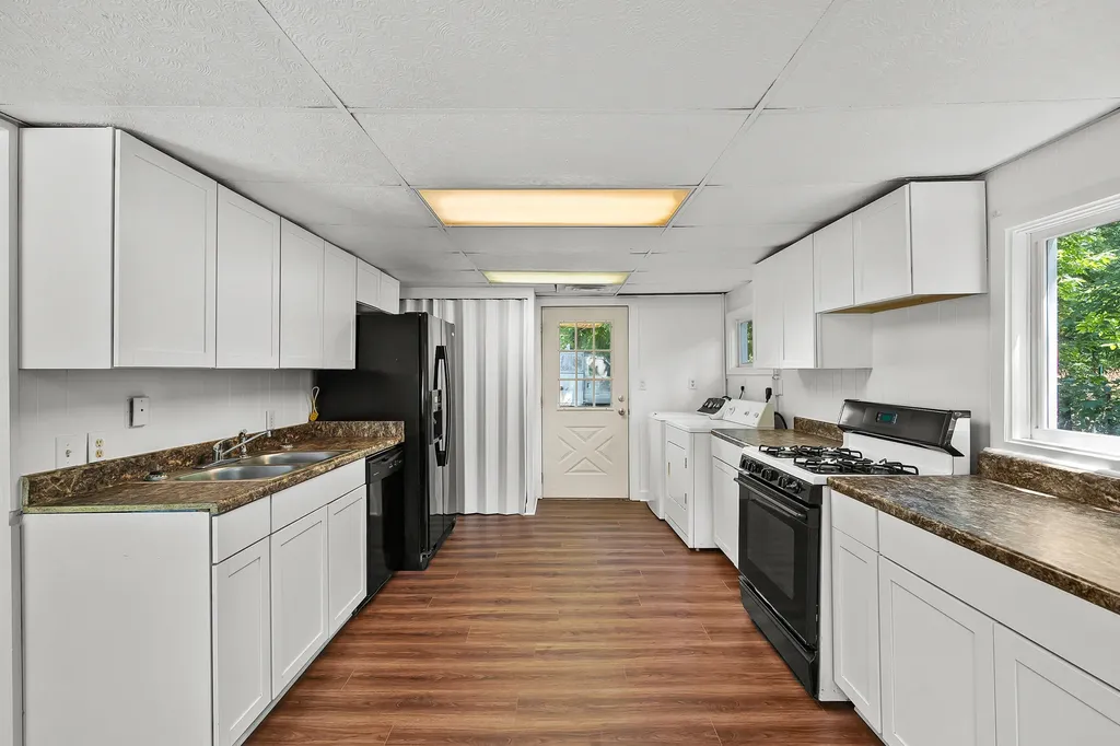 164 Mccollum Charleston Township MI 49053