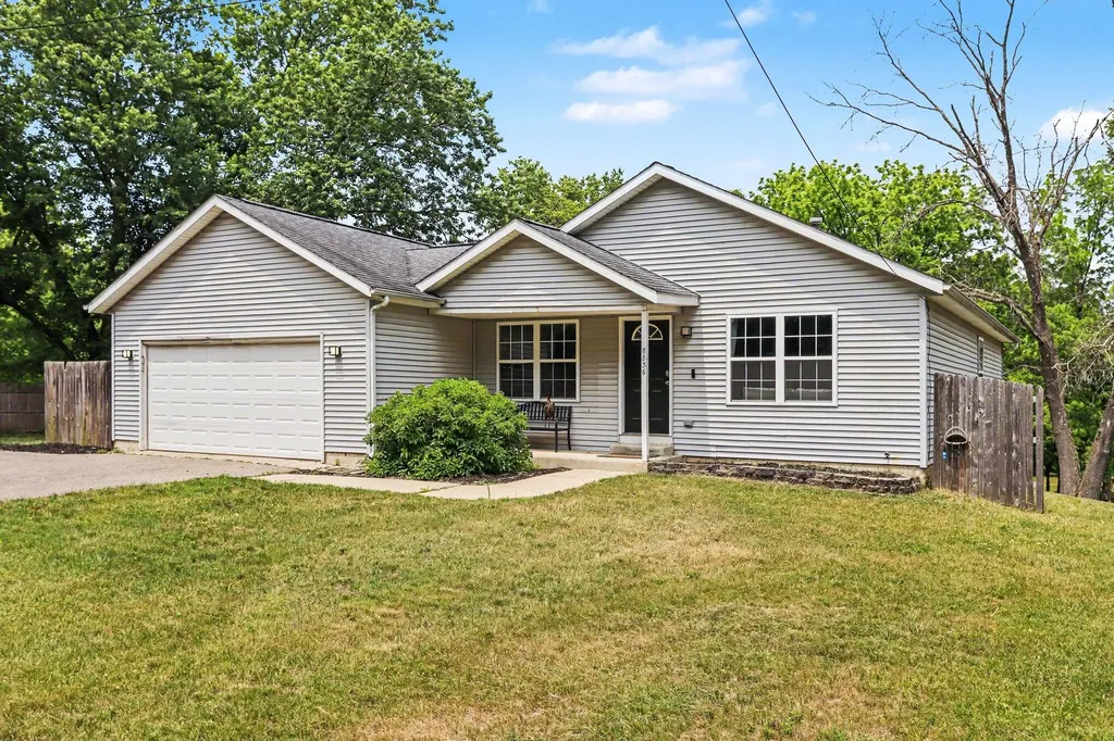 8836 Almena Drive Oshtemo Charter Township MI 49009